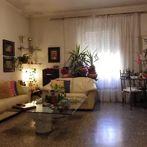 La Casa Di Nonna Lina Alloggio in famiglia